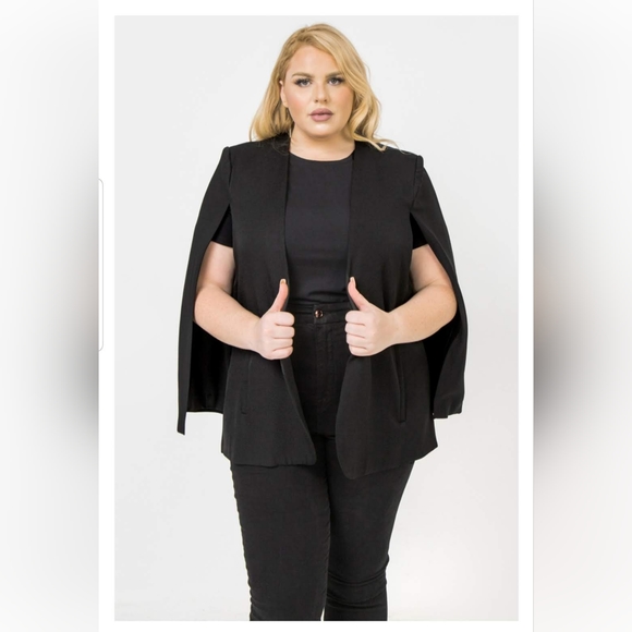 Plus Size Jealous Tomato Lined Cape with Faux Front Pockets -Limited quantities. - Picture 3 of 13